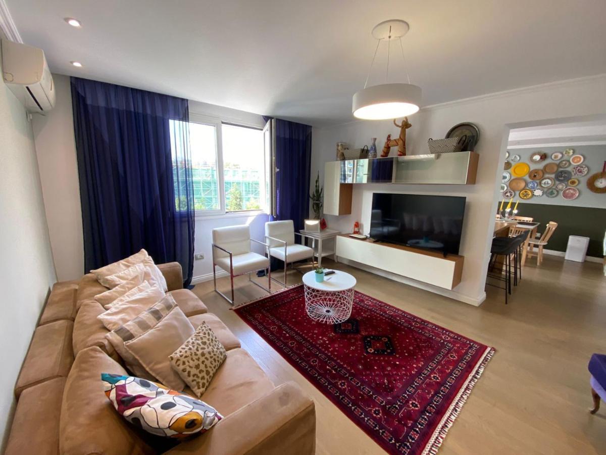 Cozy & Stylish Apartment Tirana Exterior photo
